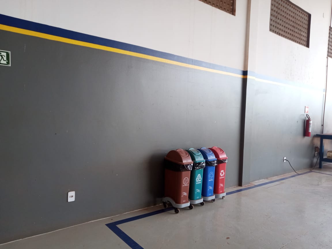 Destinação correta de lixo Destinação correta de lixo
